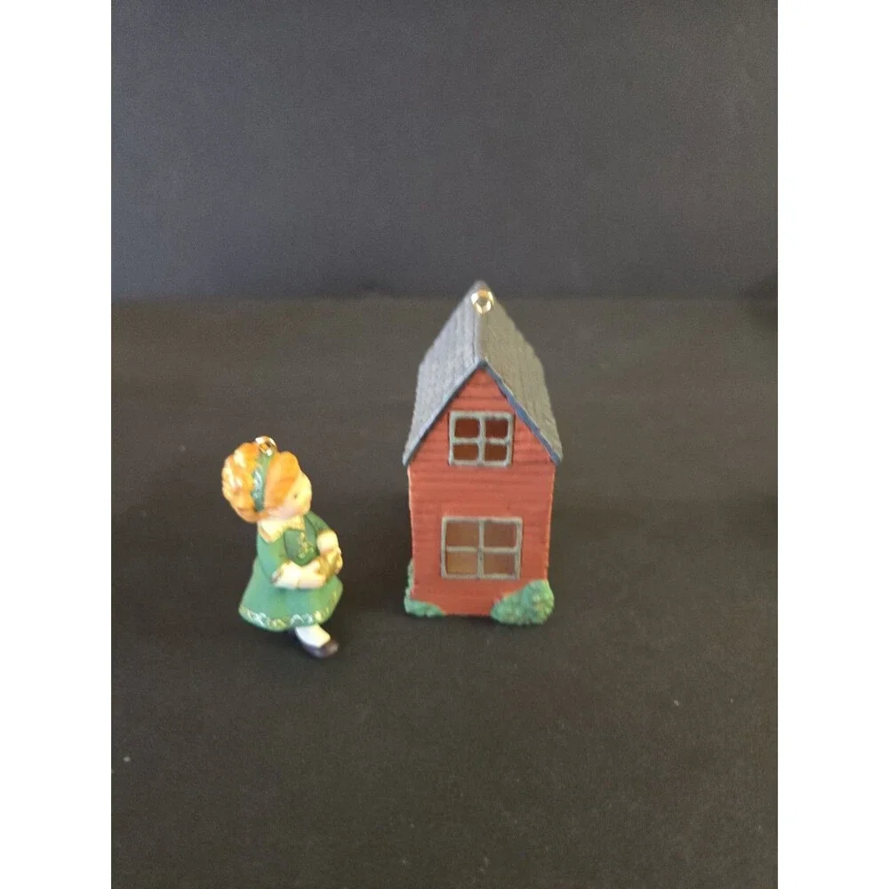 Hallmark Ireland Joy to the World Collection 2007 Keepsake Christmas Ornament